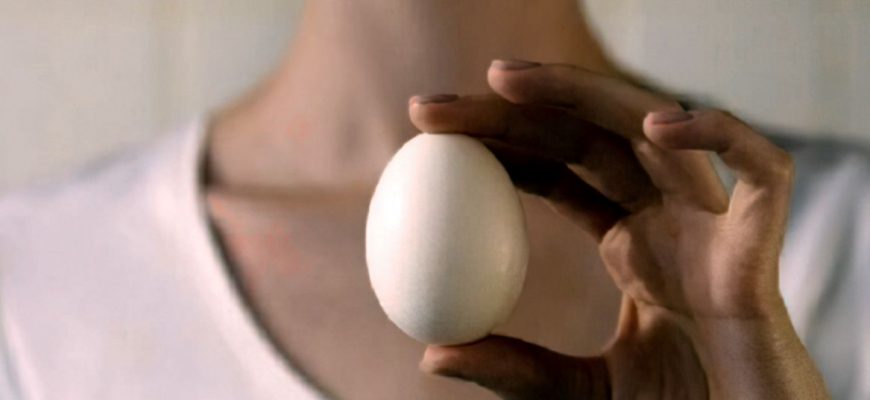 Обыкновенное куриное яйцо помогает совсем избавиться от папиллом