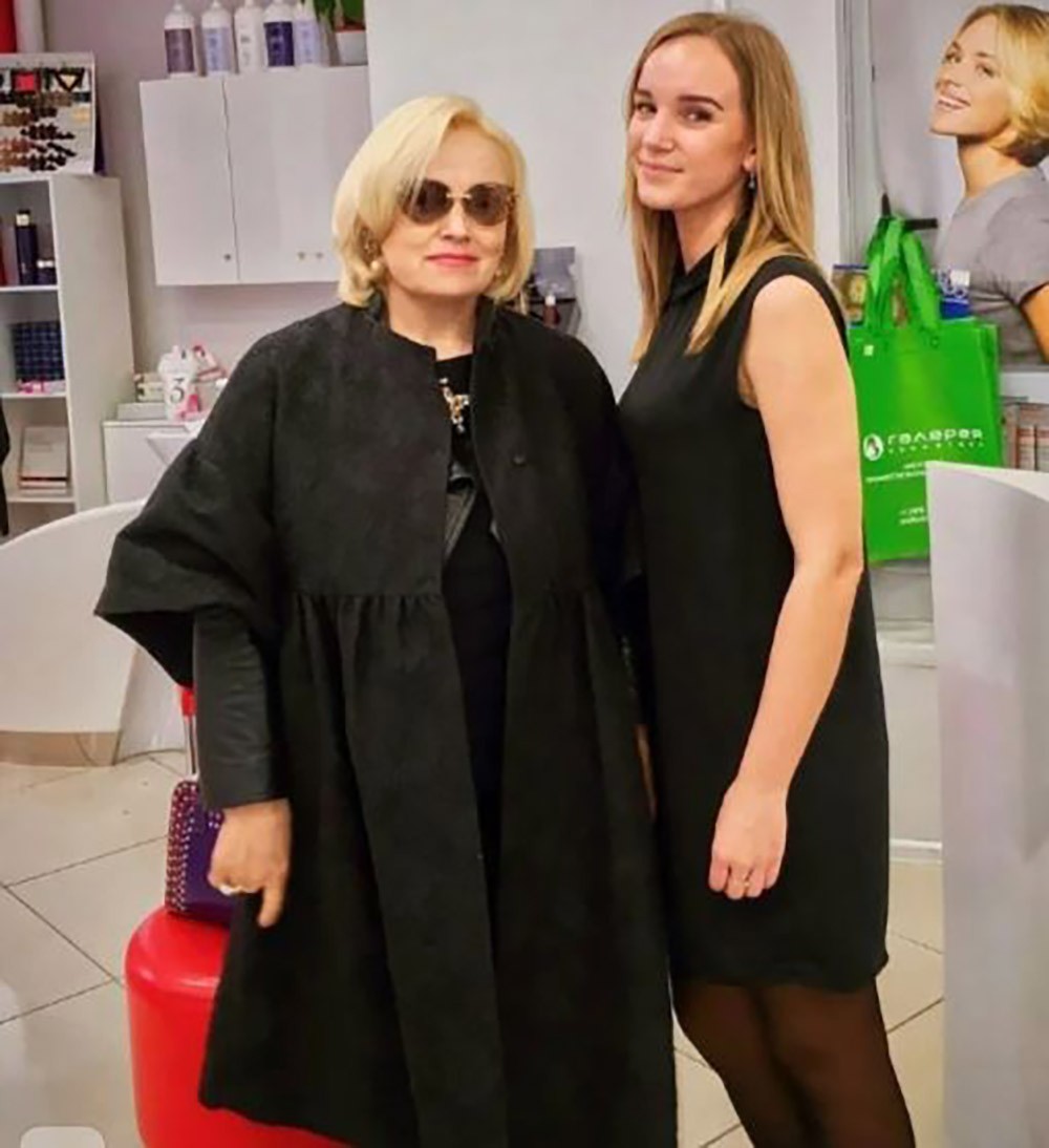 «Без макияжа и парика» — как выглядит певица Надежда Кадышева в обычной жизни в свой 61 год